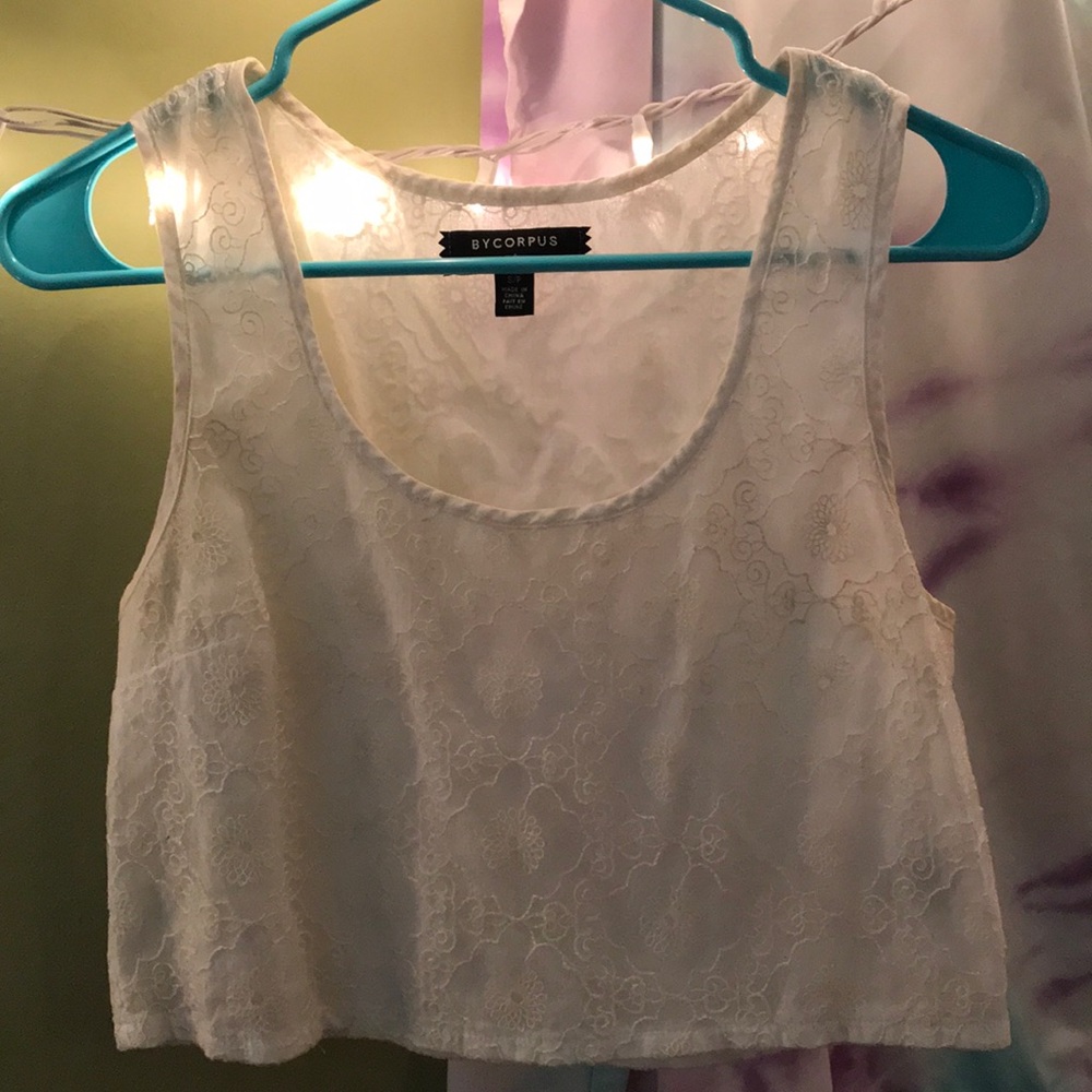 Crop top